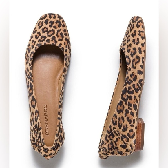 NEW including the Box!  Bernardo Eloisa Sand Cheetah Vegan Suede Bow Flat 11 M - Picture 2 of 13